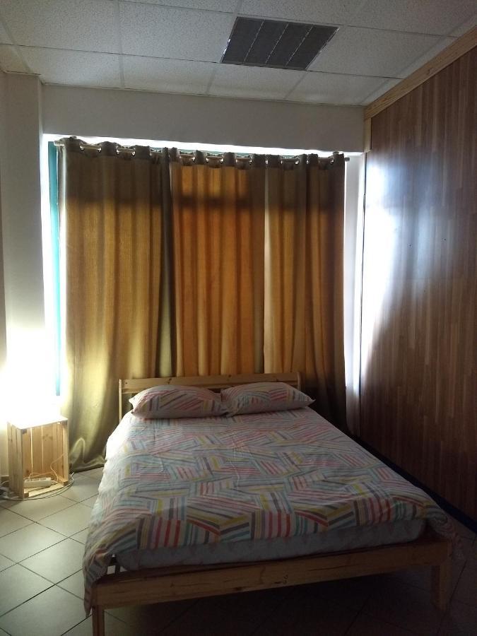 Melaya Budget Hostel Faro Exterior photo