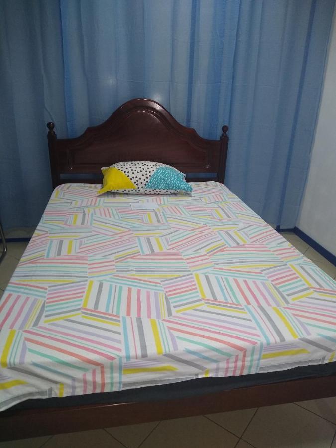 Melaya Budget Hostel Faro Exterior photo